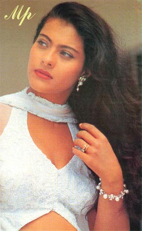 kajol13.jpg (33973 bytes)